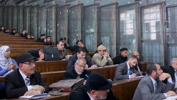 جنايات سوهاج تستكمل محاكمة 21 إخوانيًا في أحداث قضية الدستور.. اليوم