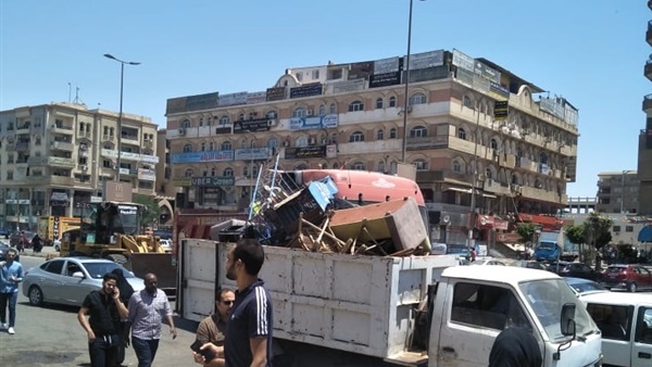 حملات مكبرة لرفع الإشغالات والباعة الجائلين في أحياء المحروسة