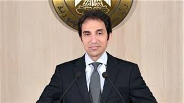 بسام راضي: السيسي يرحب باستئناف نشاط شركة مرسيدس في مصر