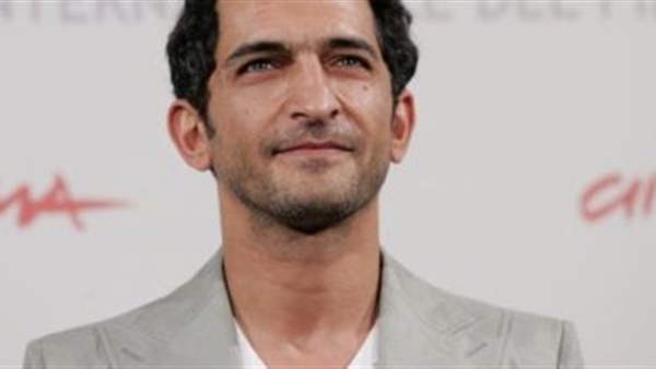 بلاغ ضد عمرو واكد بتهمة إهانة القضاء وتكدير السلم العام