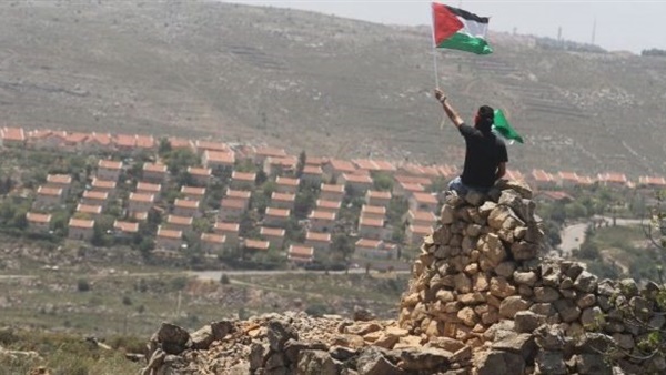 المقدسيون يحافظون على بيوتهم بهدمها.. 100 فلسطيني معرضون للتهجير بسبب المحاكم الإسرائيلية