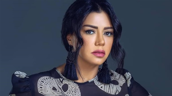 جماجم فستان رانيا يوسف تظهر في أحدث جلسة تصوير (صور)