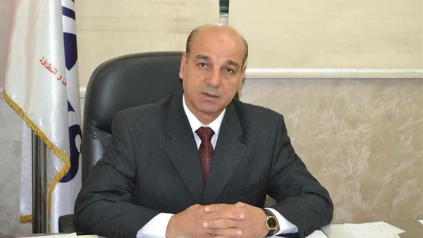 الإطاحة بمساعد مدير جراج محطة سكك حديد مصر.. بعد ساعات من اجتماع وزير النقل