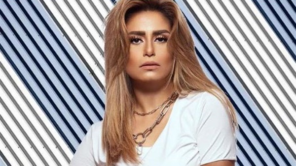 منة فضالي
