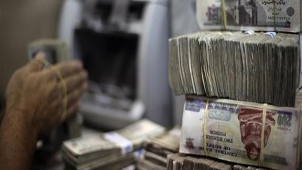 مصدر: الحكومة المصرية تدرس إصدار سندات محلية متغيرة العائد