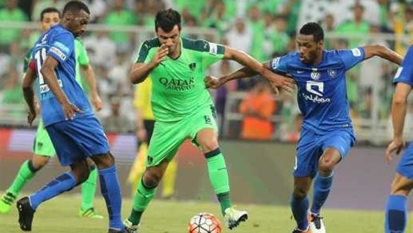 الشوط الأول.. الأهلي يتقدم على الهلال بهدف نظيف في البطولة العربية