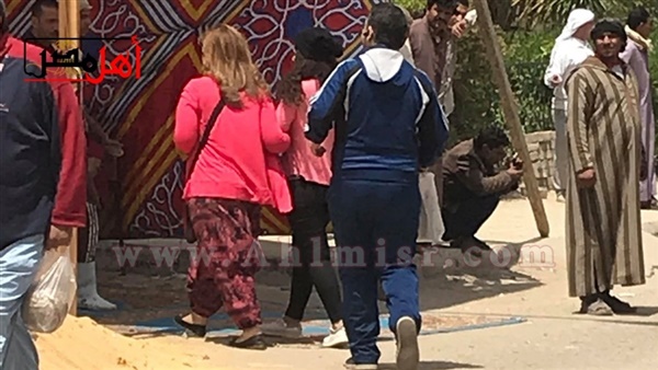 مواطنة ترفض كرتونة الانتخابات في لجنة بـ6 أكتوبر في استفتاء الدستور 2019
