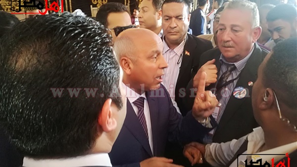 وزير النقل يتفقد محطة مصر