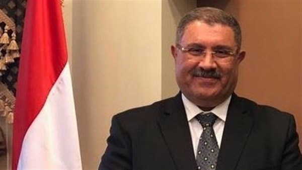 المصريون يصوتون بملابس الإحرام في استفتاء الدستور 2019.. فيديو