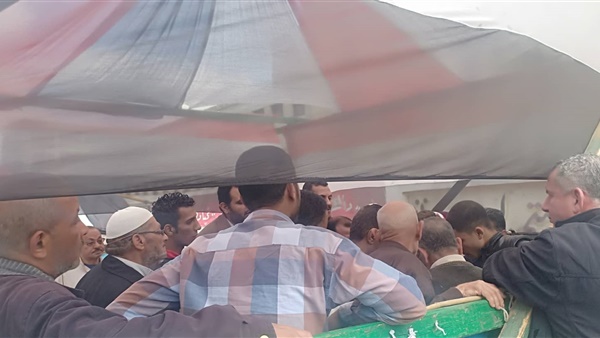 في ثاني أيام استفتاء الدستور 2019.. توافد العشرات على اللجان بشبرا الخيمة