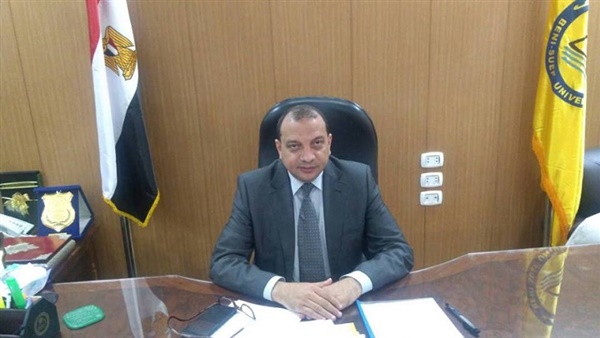 المذيع شريف مدكور