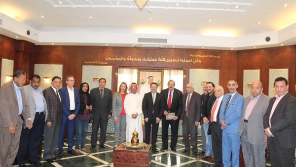 اجتماع رابطة جمعيات الصداقة العربية الصينية: زيارة السيسي لـبكين تؤكد أهمية قناة السويس الجديدة عالميًا