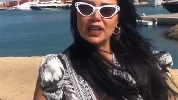 بملابس مكشوفة.. رانيا يوسف تحتفل بشم النسيم في الجونة (فيديو وصور)