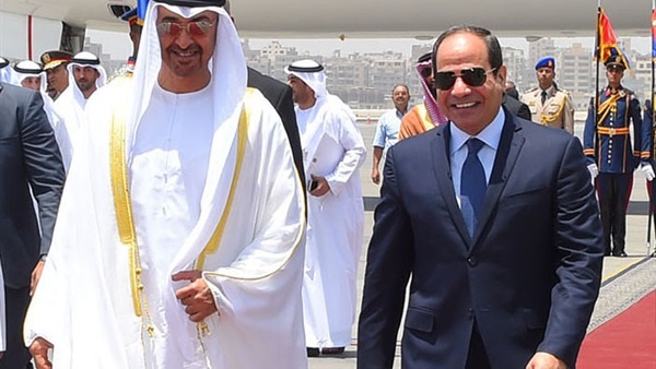 مع وصول ولي عهد أبو ظبي للقاهرة.. ننشر أبرز لقاءات السيسي ومحمد بن زايد.. اتفاقيات التعاون المشترك تجمع الجانبين.. وعشاء