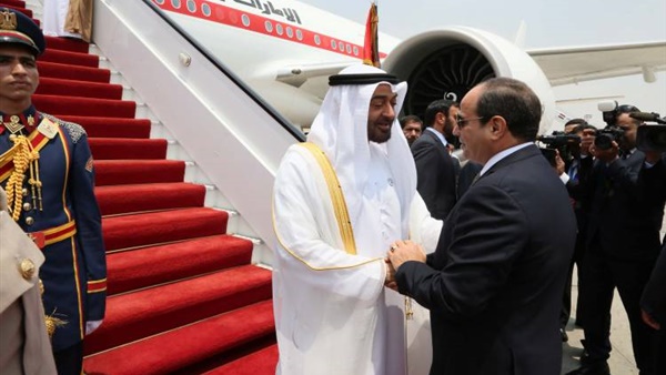 الشيخ محمد بن زايد ولي عهد أبو ظبى يغادر مطار القاهرة بعد لقاء الرئيس