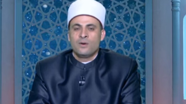 عالم أزهري: النبي حي في قبرة يسمع صلاة أمته (فيديو)