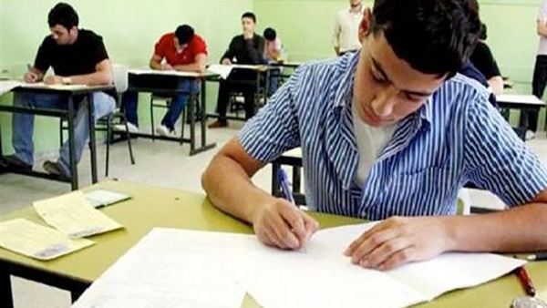 امتحان اللغة العربية أولى ثانوي.. تعليم المنيا: تحويل الامتحان إلى ورقي في حالة سقوط السيستم