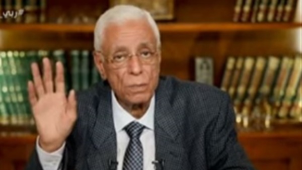 الدكتور حسام موافي، أستاذ طب الحالات الحرجة بالقصر العيني