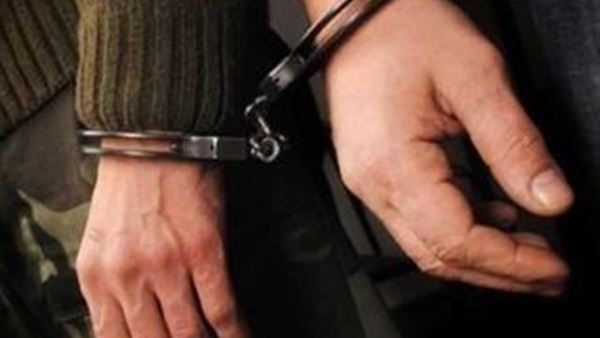 تنكروا وأوهموه برغبتهم في الشراء.. سقوط تاجر مخدرات في المنيا