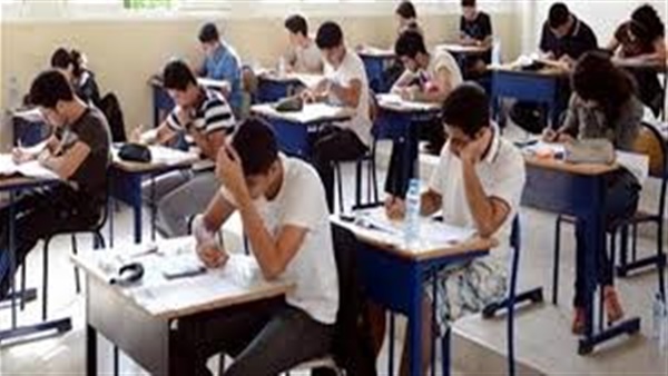 امتحانات أولى ثانوي 2019 الترم الثاني تستأنف غدا
