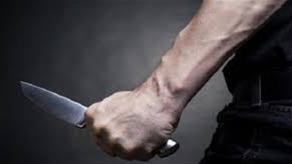 شاب يقتل والده بآلة حادة للحصول على أمواله في المنيا