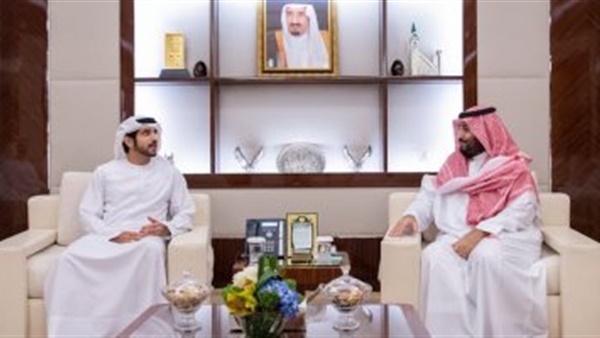 محمد بن سلمان يلتقي ولي عهد دبى لتطوير سبل التعاون