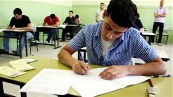 امتحانات الثانوية العامة 2019.. إصابة طالب بكسر فى الذراع الأيسر داخل لجنة بالدقهلية