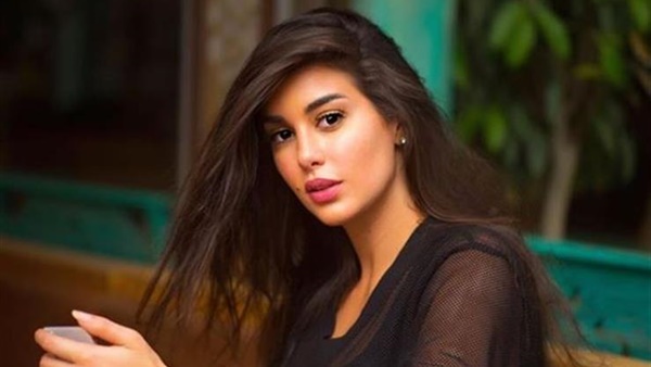 الفنانة ياسمين صبري