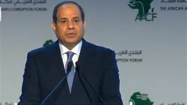 السيسي: نكافح الفساد للحفاظ على أموال الشعب في المقام الأول