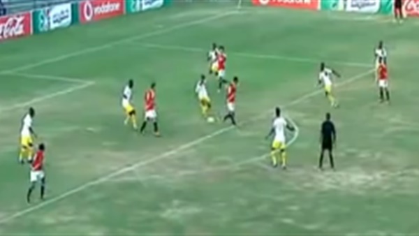 فلاش باك.. أبو تريكة يصنع هدف بالكعب لصلاح أمام غينيا