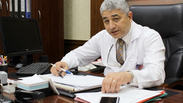 مدير معهد القلب السابق يكشف السبب الحقيقي وراء وفاة محمد مرسي (فيديو)