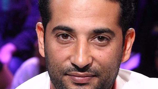 الفنان عمرو سعد