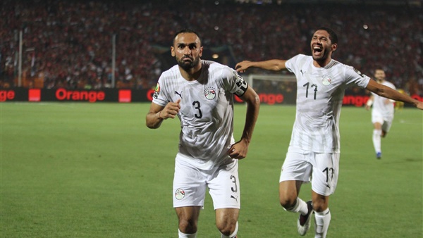 أهل مصر أحمد المحمدي يحصل على أفضل لاعب في مباراة مصر وأوغندا