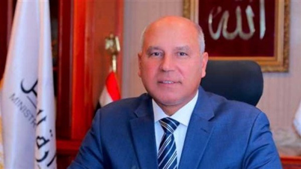 وزير النقل يجتمع مع قيادات السكة الحديد لبحث اخر تطورات عقود التوريد