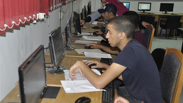 تنسيق قبول طلاب الثانوية العامة بالجامعات