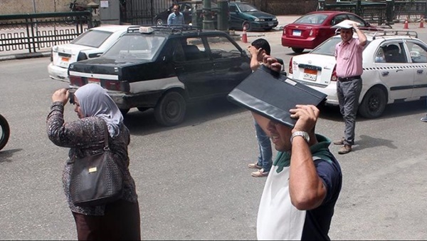 استعدادات مكثفة بالمستشفيات العامة تزامنا مع موجة الطقس الحارة بالمنيا