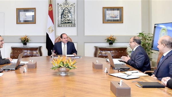 الرئيس السيسي يوجه بالاستفادة من الخبرات والتجارب الأجنبية لنجاح منظومة إدارة المخلفات الصلبة