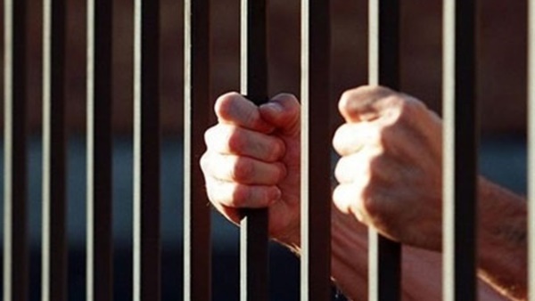 حبس عاطلين 4 أيام للاتجار فى المخدرات بطنطا