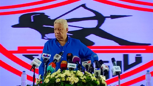 مرتضي منصور خلال مؤتمر الصفقات