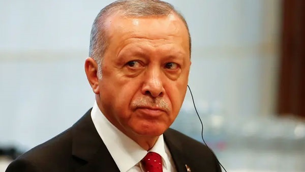 في خضم التوترات.. أردوغان يجري اتصالا هاتفيا بالملك سلمان.. وهذا ما ناقشاه