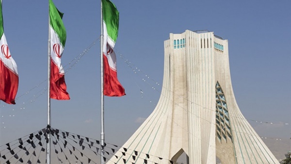 إيران تهدد بـالخطوة الثالثة بشأن تقليص التزاماتها النووية
