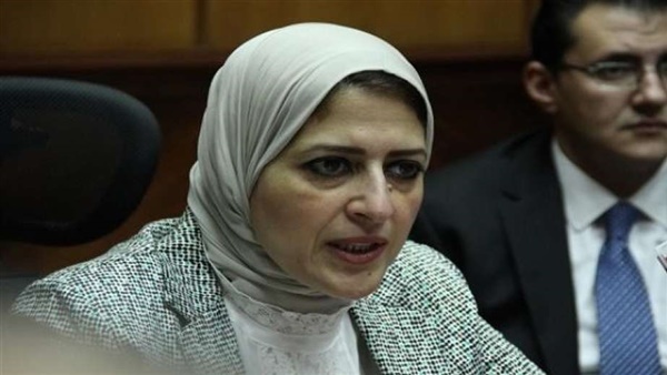 الإرهاق يقتل أصحاب البالطو الأبيض.. هالة زايد تتجاهل أزمة نقص الأطباء في المستشفيات.. زيادة عدد ساعات العمل السبب.. وعضو