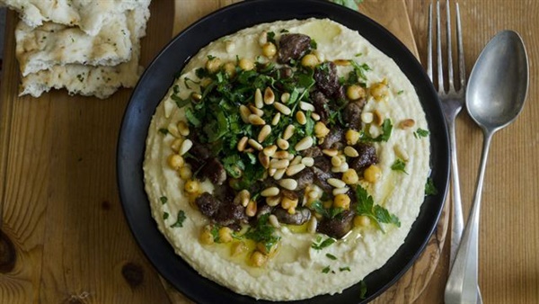 أكلات العيد.. طريقة عمل حمص بقطع اللحم