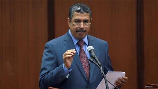 انقلاب في جنوب اليمن.. والشعب عالف بين الحصار الجوي والأزمة الجديدة