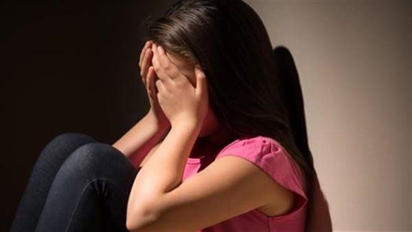 طفلة تحمل سفاحا من ابني الخال والعم.. والنيابة تحبس أحدهم وتدع الآخر بدور رعاية في سوهاج