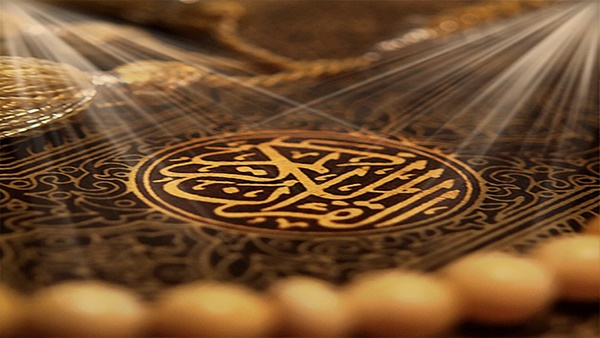 كيف عالج القرآن نشوز الزوج ونشوز الزوجة هل فرق الله في المعاملة بين الرجل والمرأة ؟