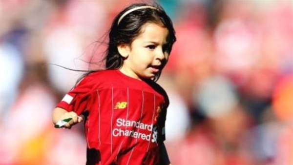مكة محمد صلاح ترقص وتغني في حفلة تنكرية بإنجلترا (فيديو)