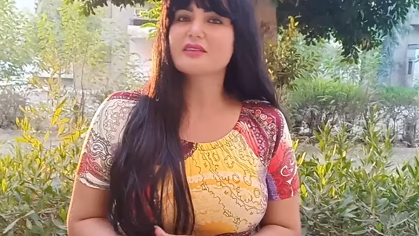 سما المصري تهاجم ريهام سعيد بعد تصريحات السمنة: ريحة عرقك معفنة (فيديو)