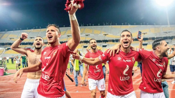 بعد إلغاء هبوط 3 فرق.. هل يُسحب لقب الدوري من الأهلي؟