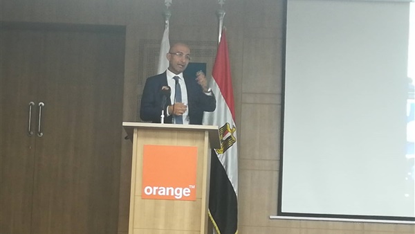 أورانج: ٢٠٠٠ مهندس وفني يعملون بمركز خدمة العملاء بالقاهرة